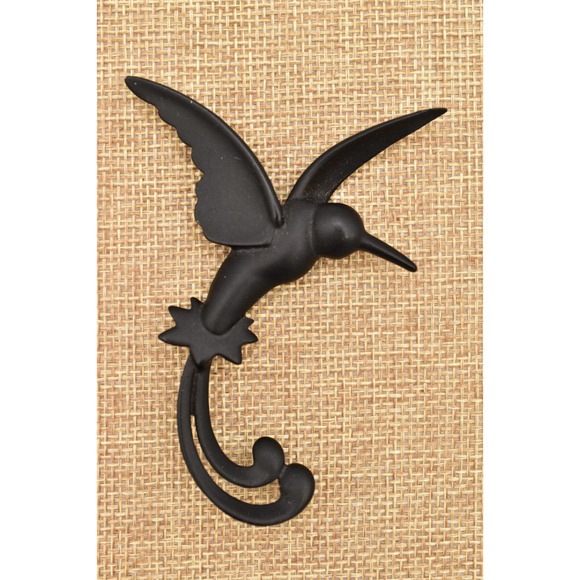 JJ Vintage Hummingbird Pin Brooch Matte Black Bird Chunky Signed 1980s BinAL - Picture 1 of 12